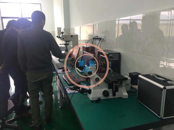 110.功能強大的MRG-680型金相顯微鏡調(diào)試安裝培訓完畢